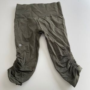Lululemon Cropped Tights